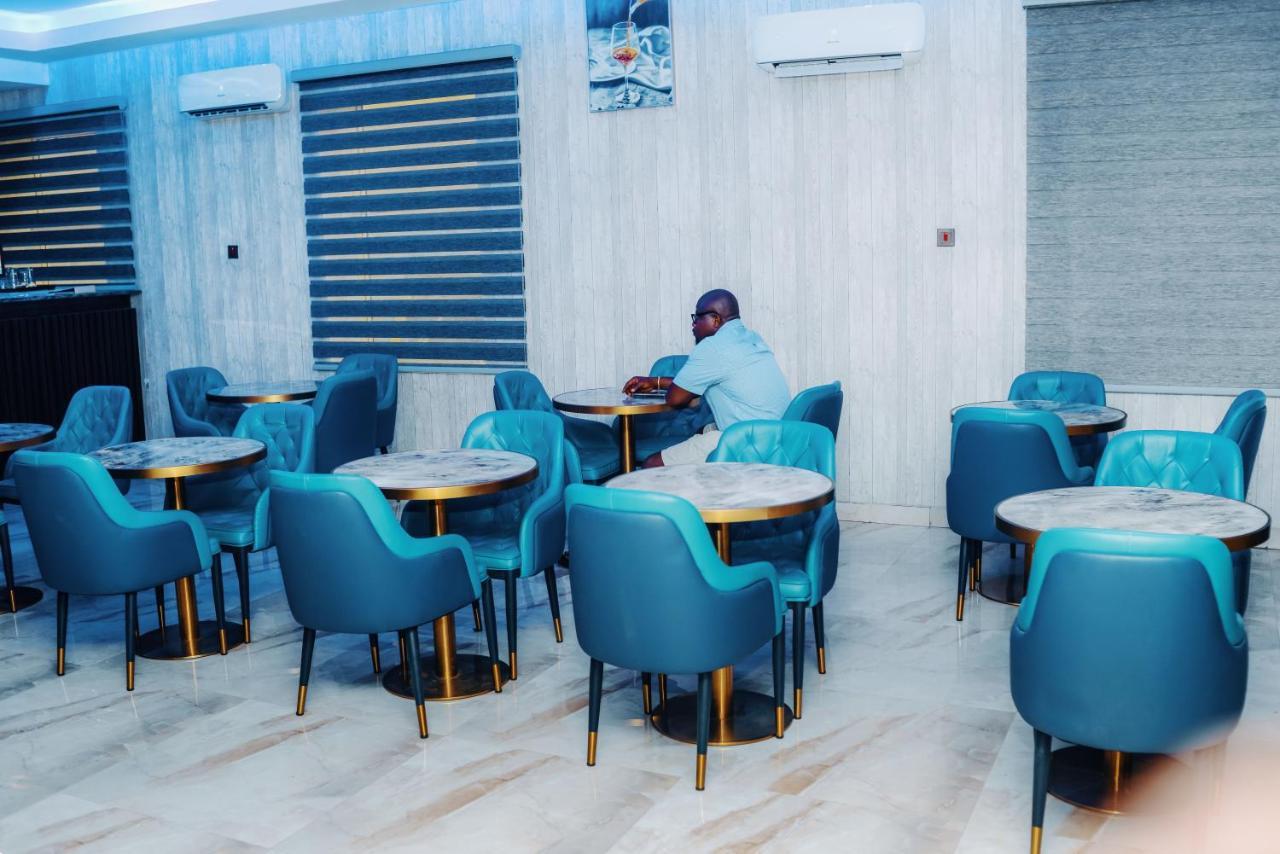 Waldorf Blu Hotel Awka Luaran gambar