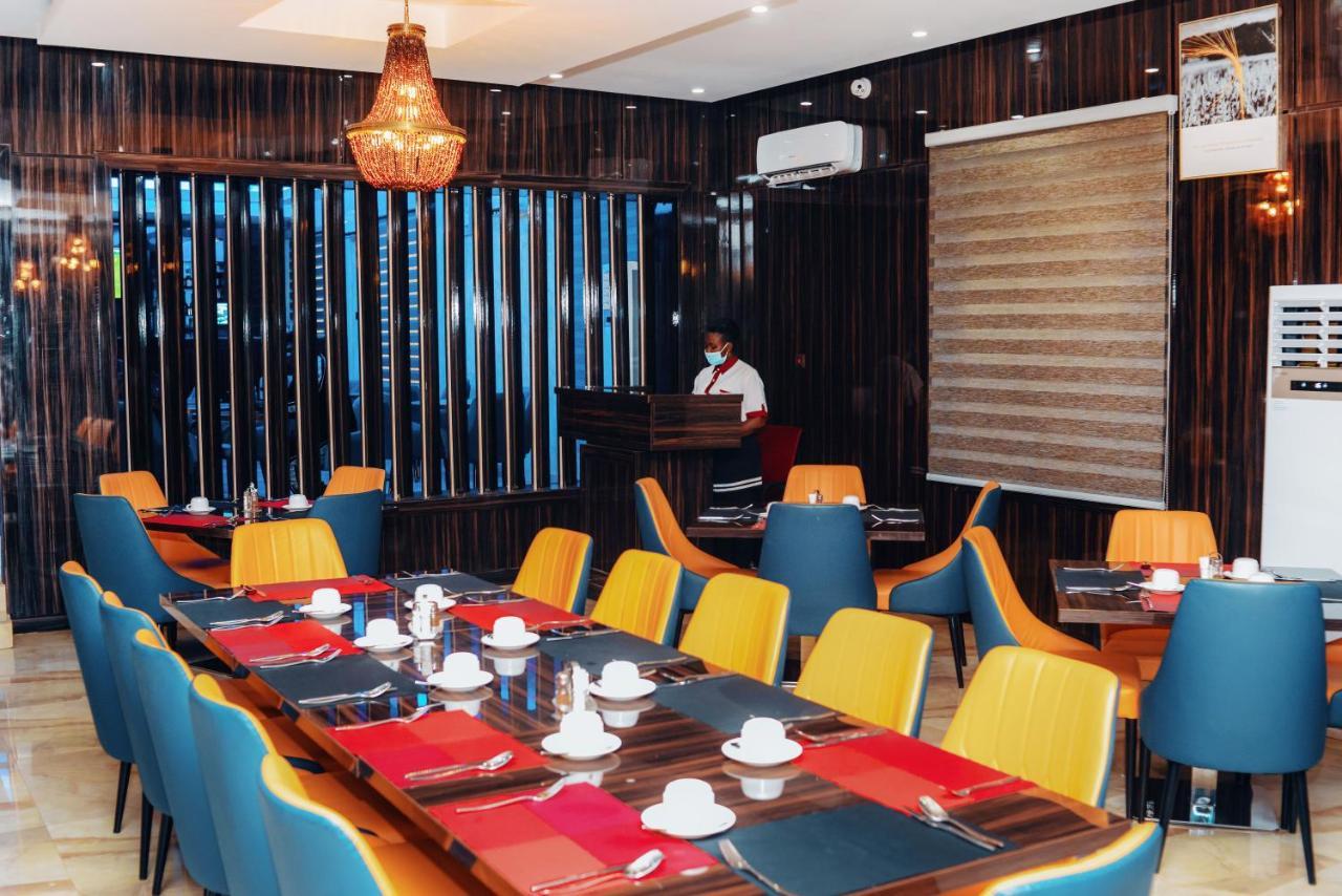 Waldorf Blu Hotel Awka Luaran gambar