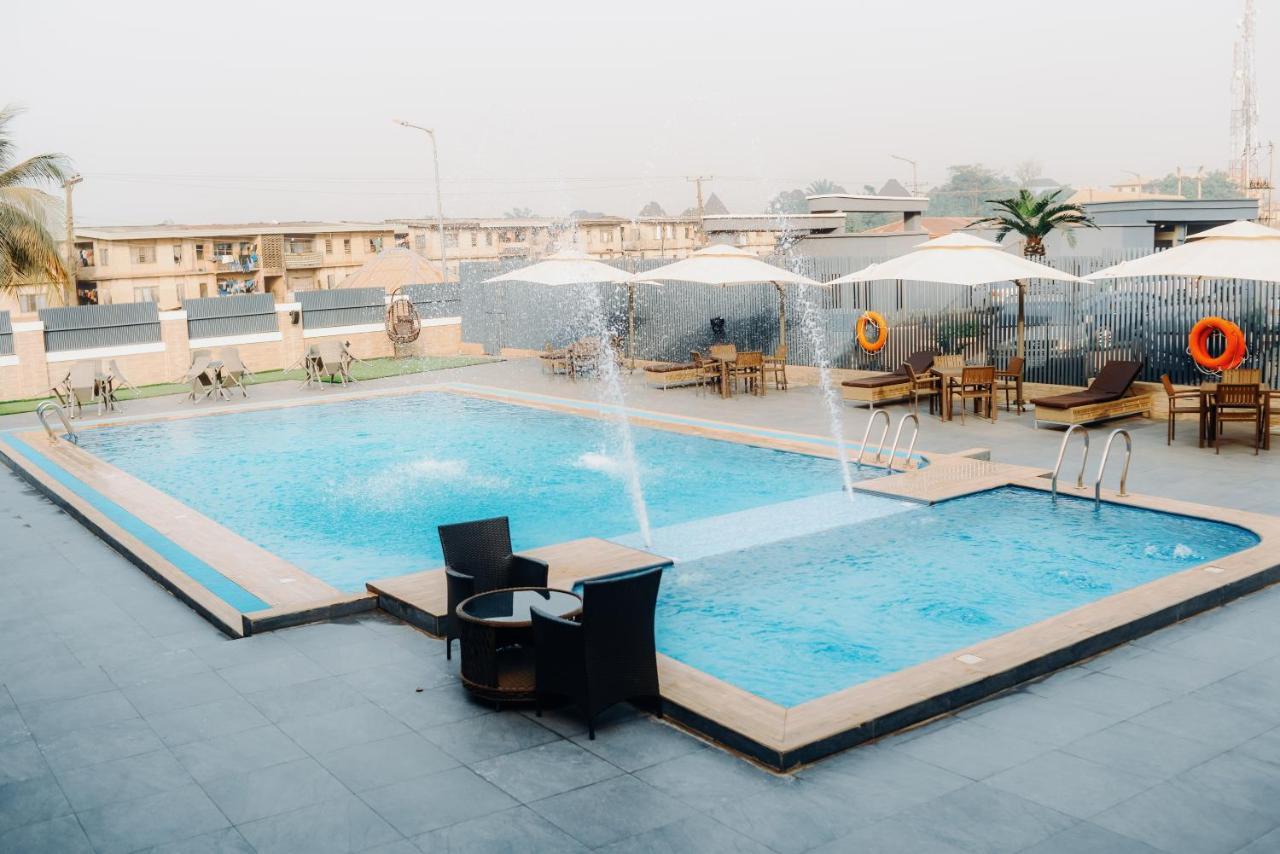 Waldorf Blu Hotel Awka Luaran gambar